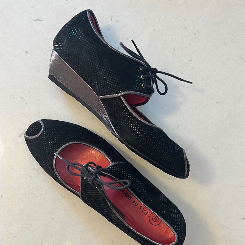 EUC Pas De Rouge peep toe wedge size 39